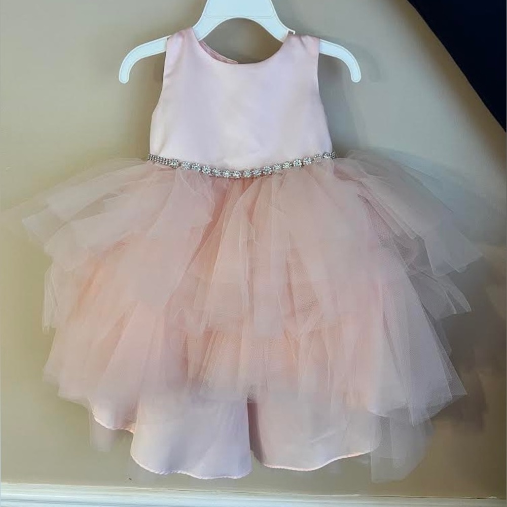 Baby girl ruffle dress 6-9 months